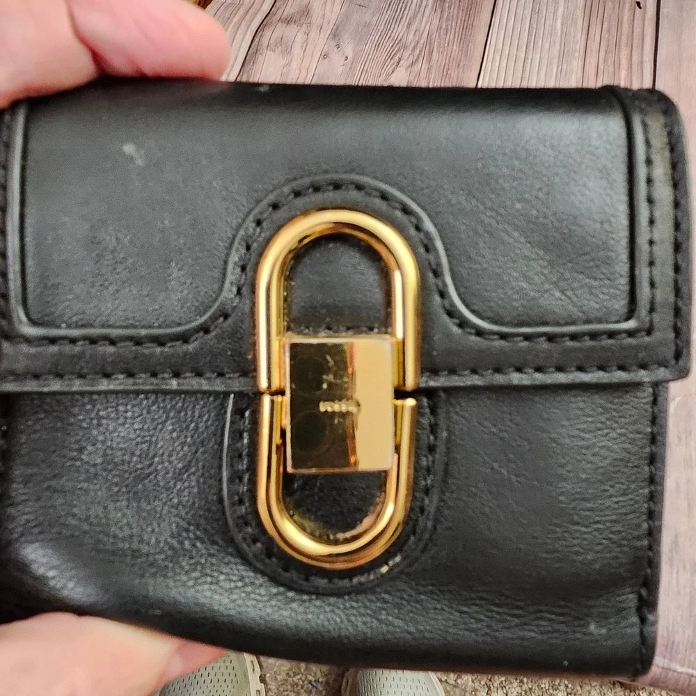 Fossil black leather